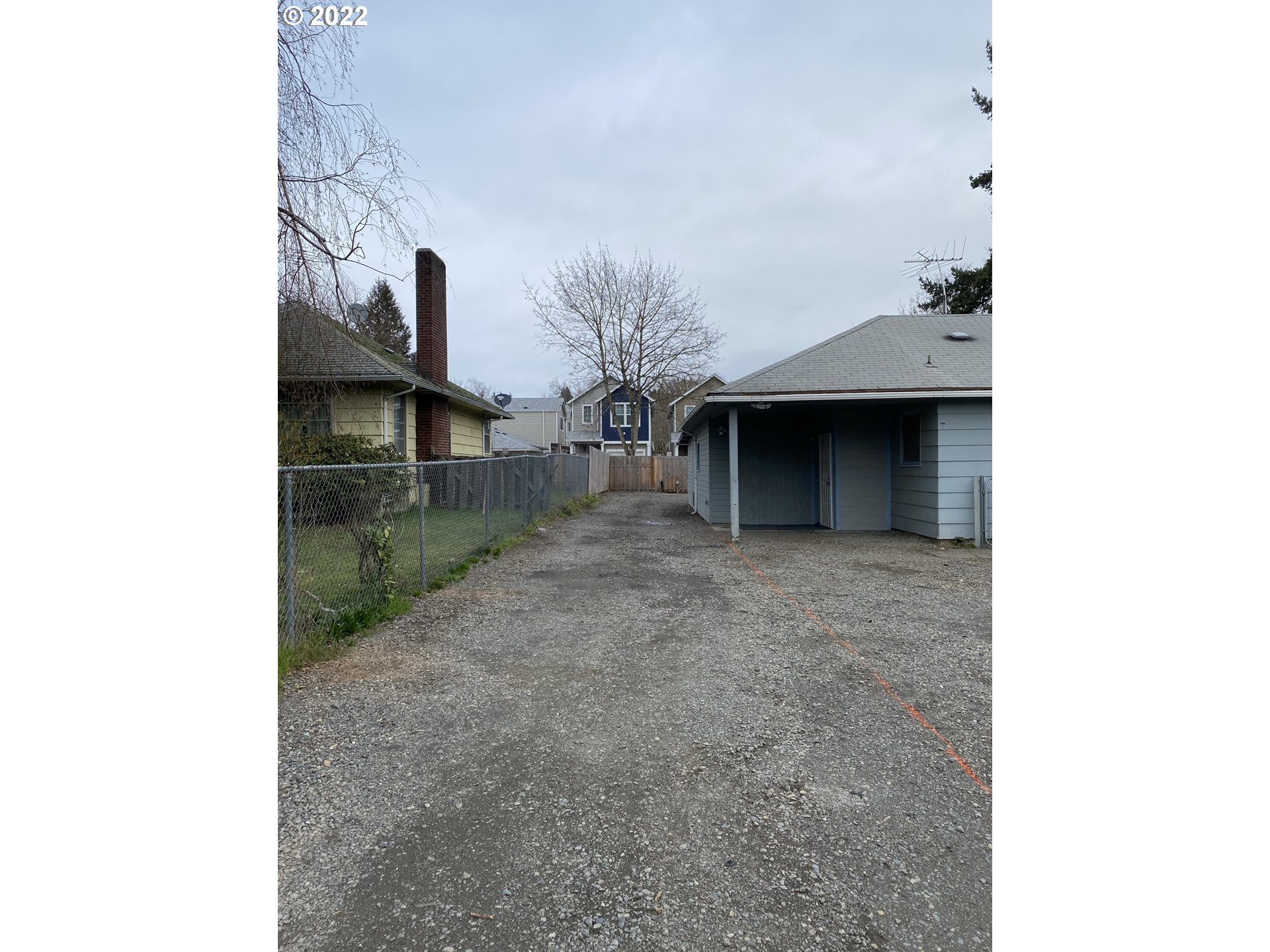 15725 Southeast Stark Street Portland, OR 97233 - Photo 20 of 28