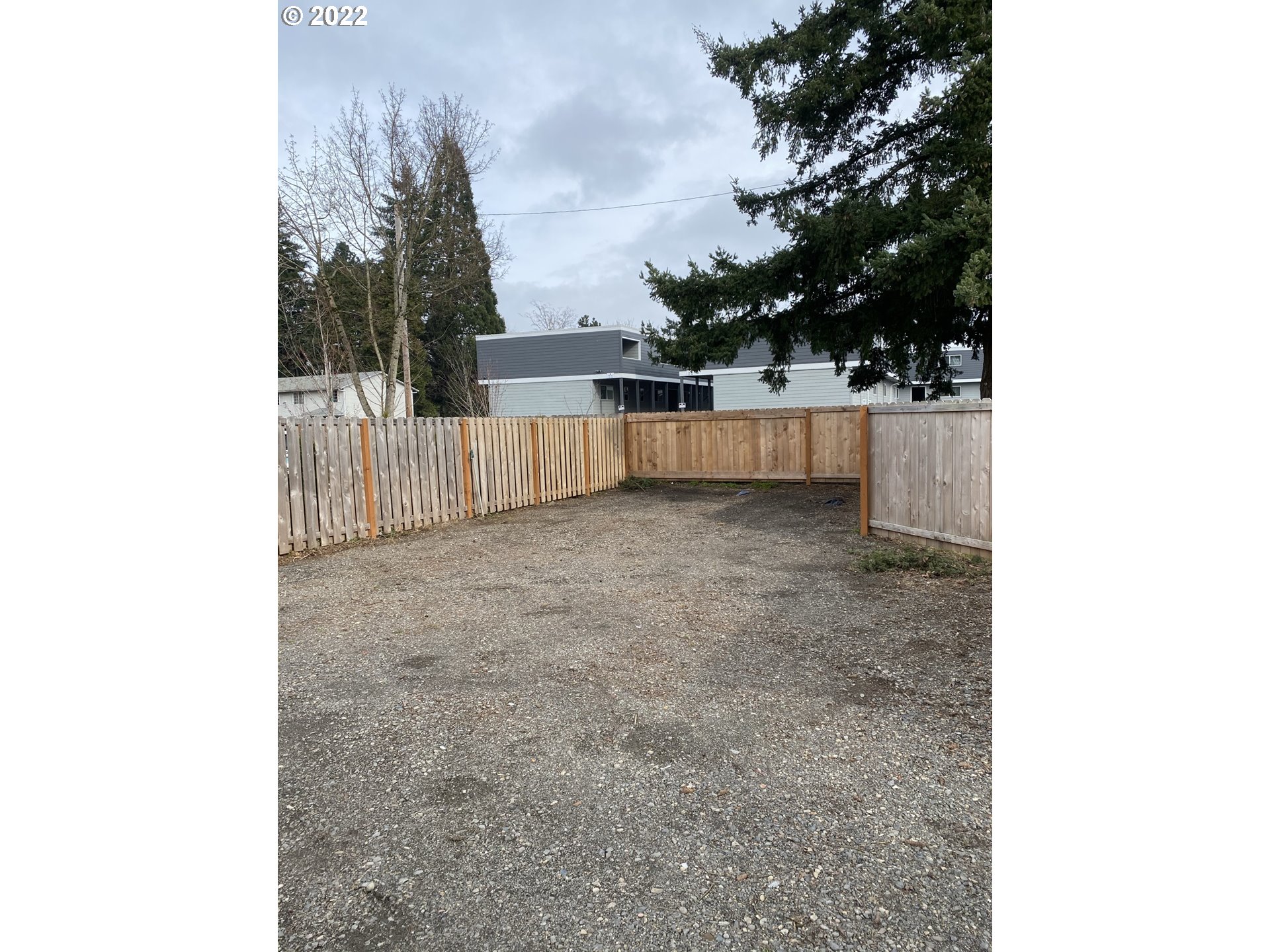 15725 Southeast Stark Street Portland, OR 97233 - Photo 4 of 28