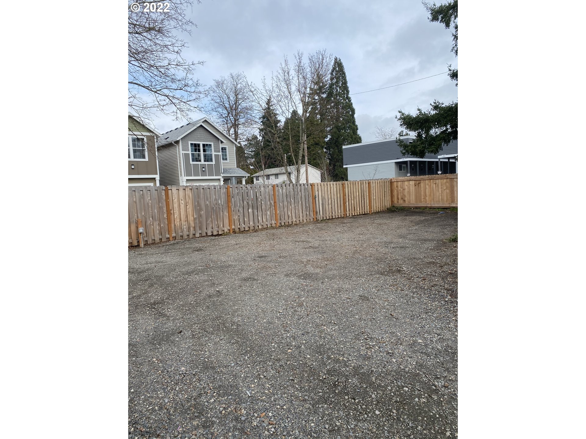 15725 Southeast Stark Street Portland, OR 97233 - Photo 5 of 28