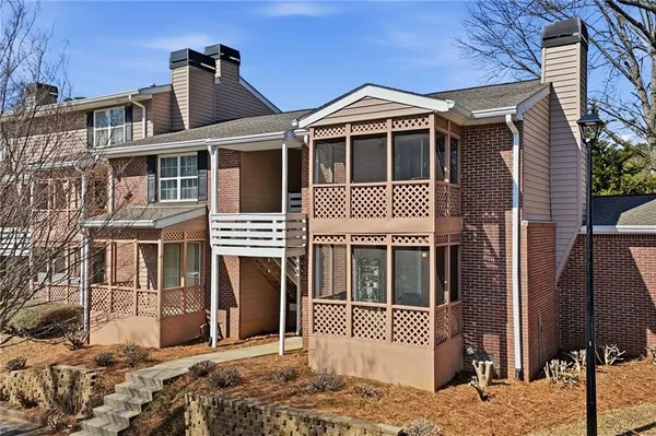 $285,000 | 270 Quail Run, Roswell, GA 30076