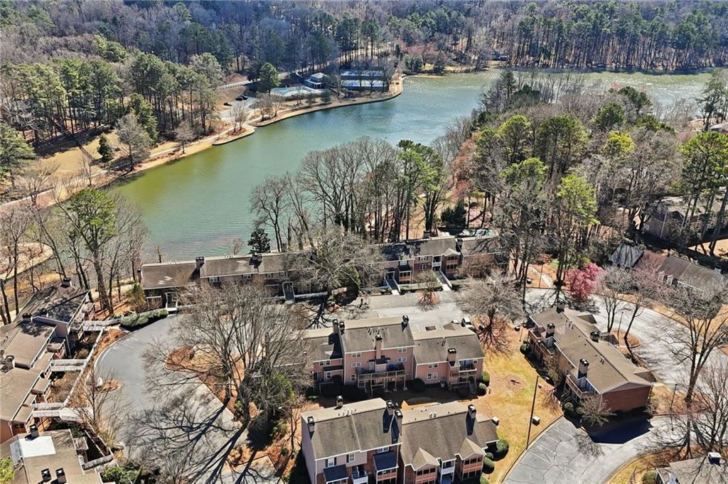 270 Quail Run Roswell, GA 30076 - Photo 3 of 56