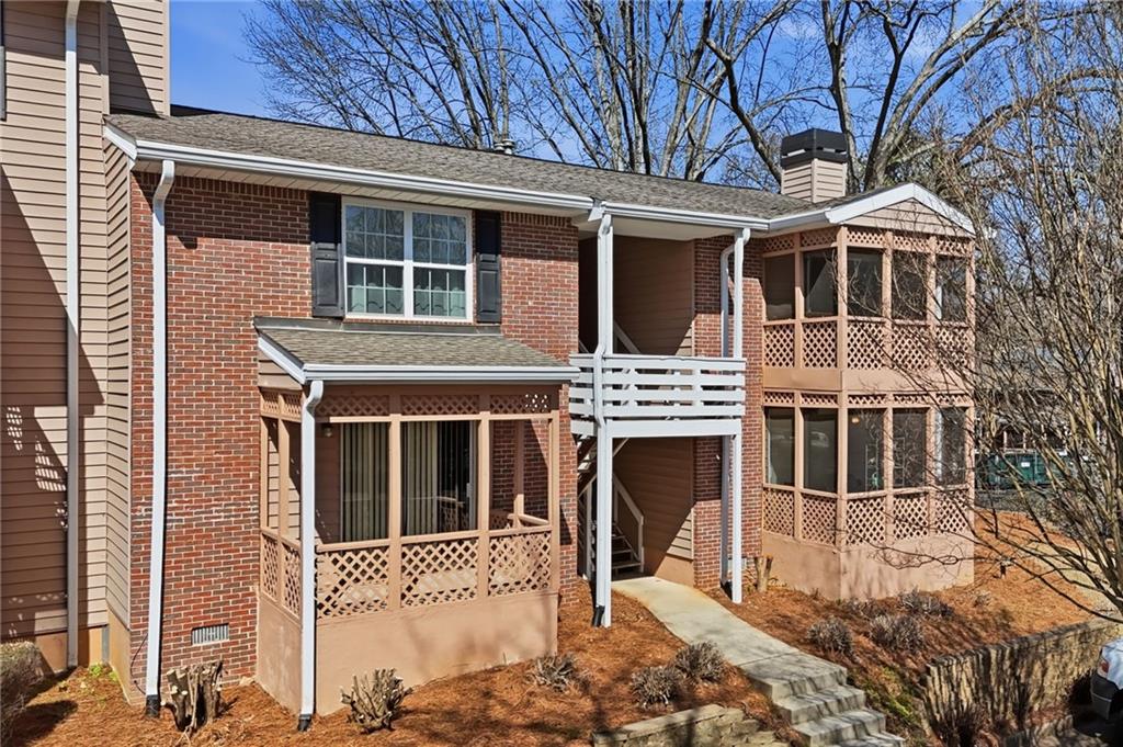 270 Quail Run Roswell, GA 30076 - Photo 4 of 56