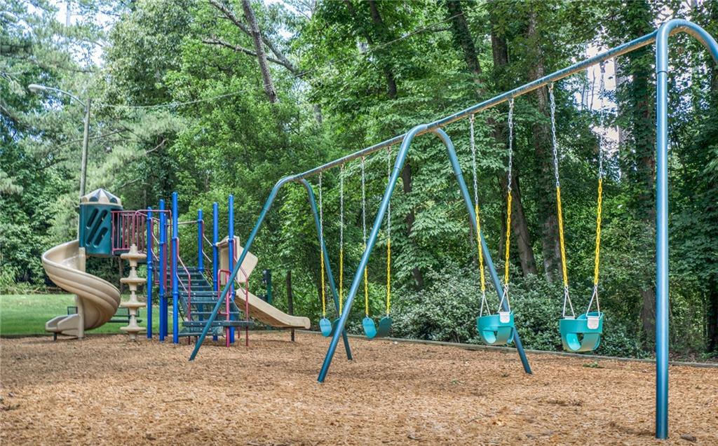 270 Quail Run Roswell, GA 30076 - Photo 53 of 56