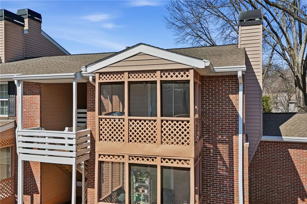 270 Quail Run Roswell, GA 30076 - Photo 6 of 56