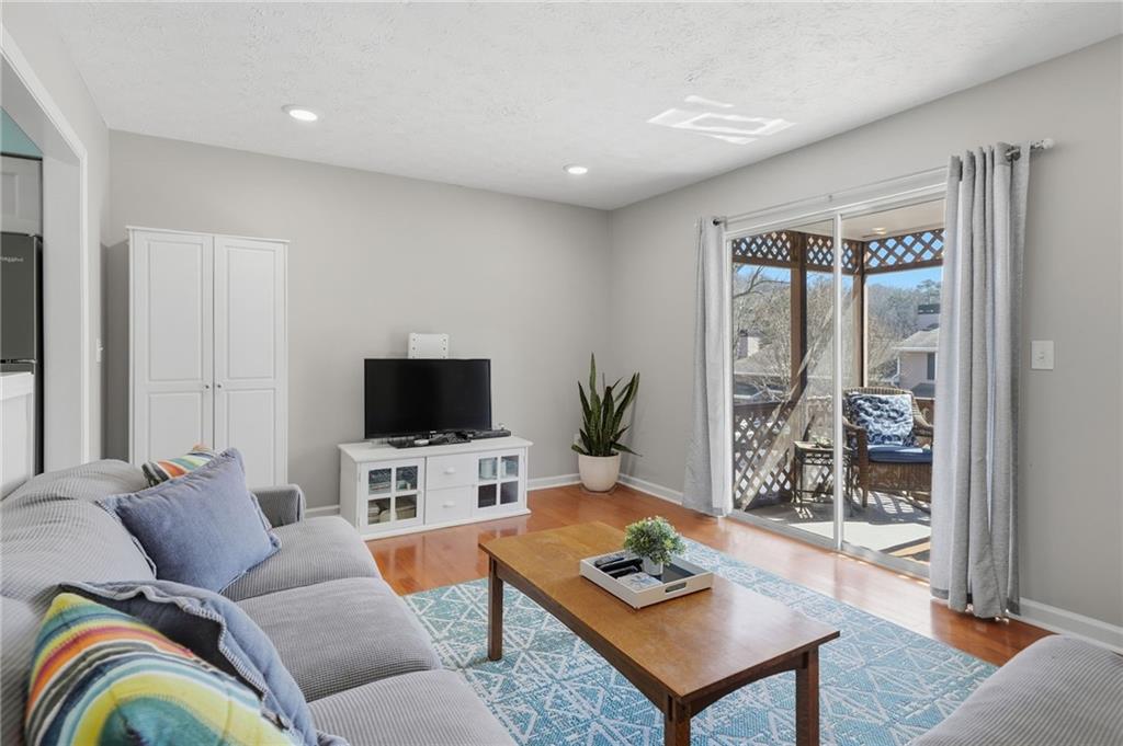 270 Quail Run Roswell, GA 30076 - Photo 10 of 56