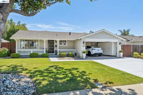 $1,149,000 | 2485 Medallion Drive, Union City, CA 94587