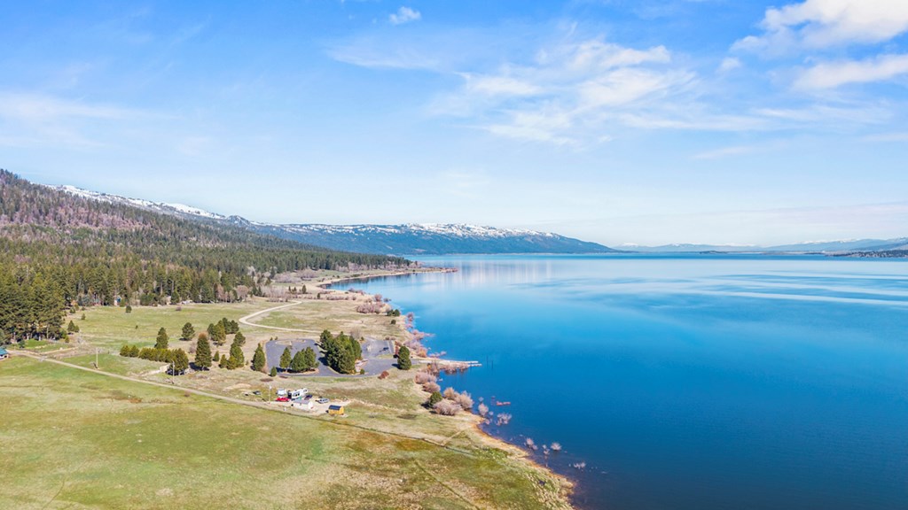 44 Pats Lane, Unit 45 Cascade, ID 83611 - Photo 4 of 34 Gorgeous Lake Day