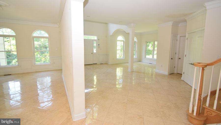 7228 Braddock Road Annandale, VA 22003 - Photo 3 of 15