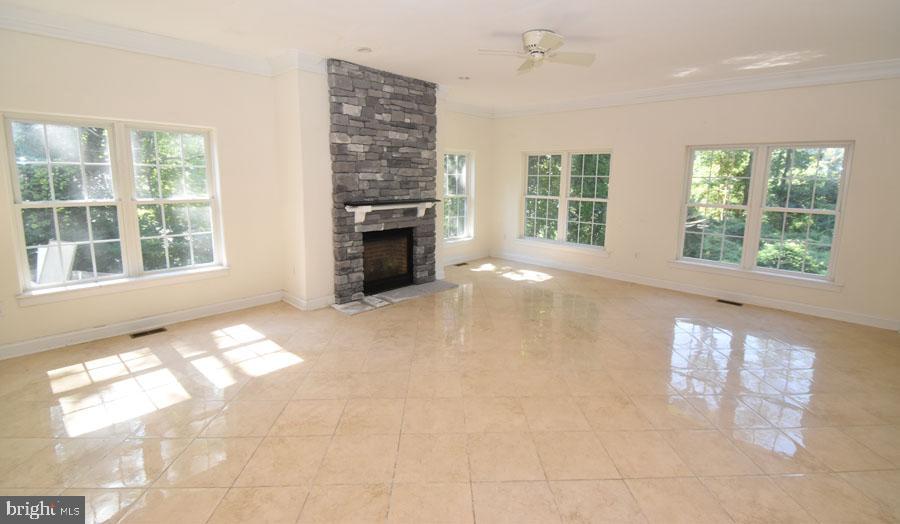 7228 Braddock Road Annandale, VA 22003 - Photo 4 of 15