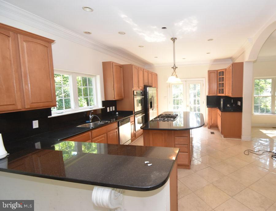 7228 Braddock Road Annandale, VA 22003 - Photo 5 of 15