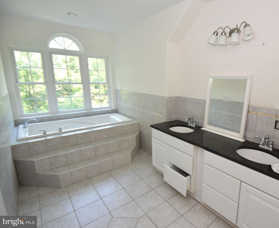 7228 Braddock Road Annandale, VA 22003 - Photo 9 of 15