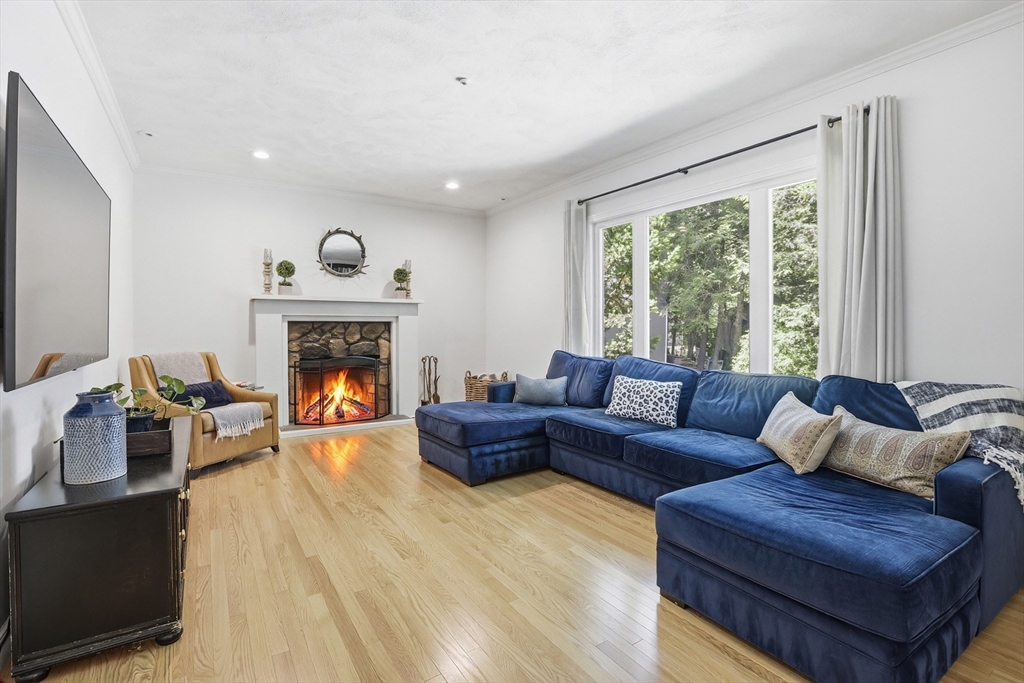 25 Revolutionary Road Acton, MA 01720 - Photo 8 of 40