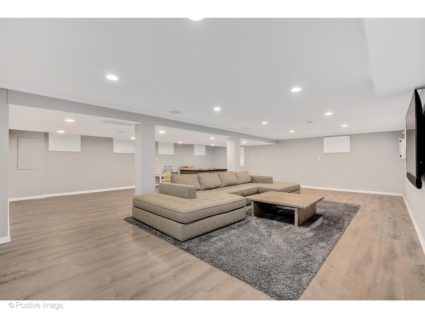 48 Devonshire Drive Oak Brook, IL 60523 - Photo 40 of 59 a living room with furniture and a wooden floor
