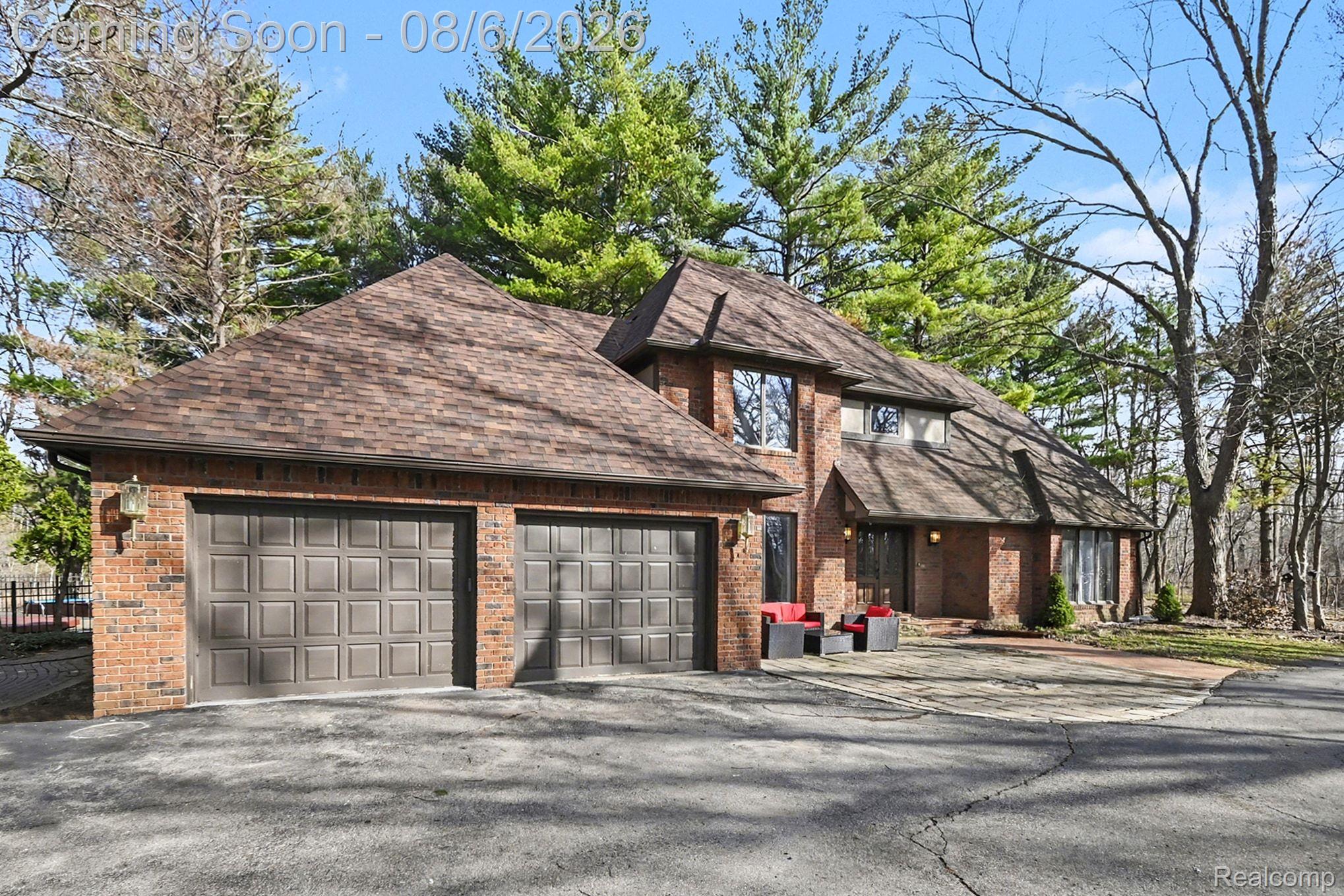 100 North Latson Road Howell, MI 48843 - Photo 4 of 75 003_file_1235.jpg