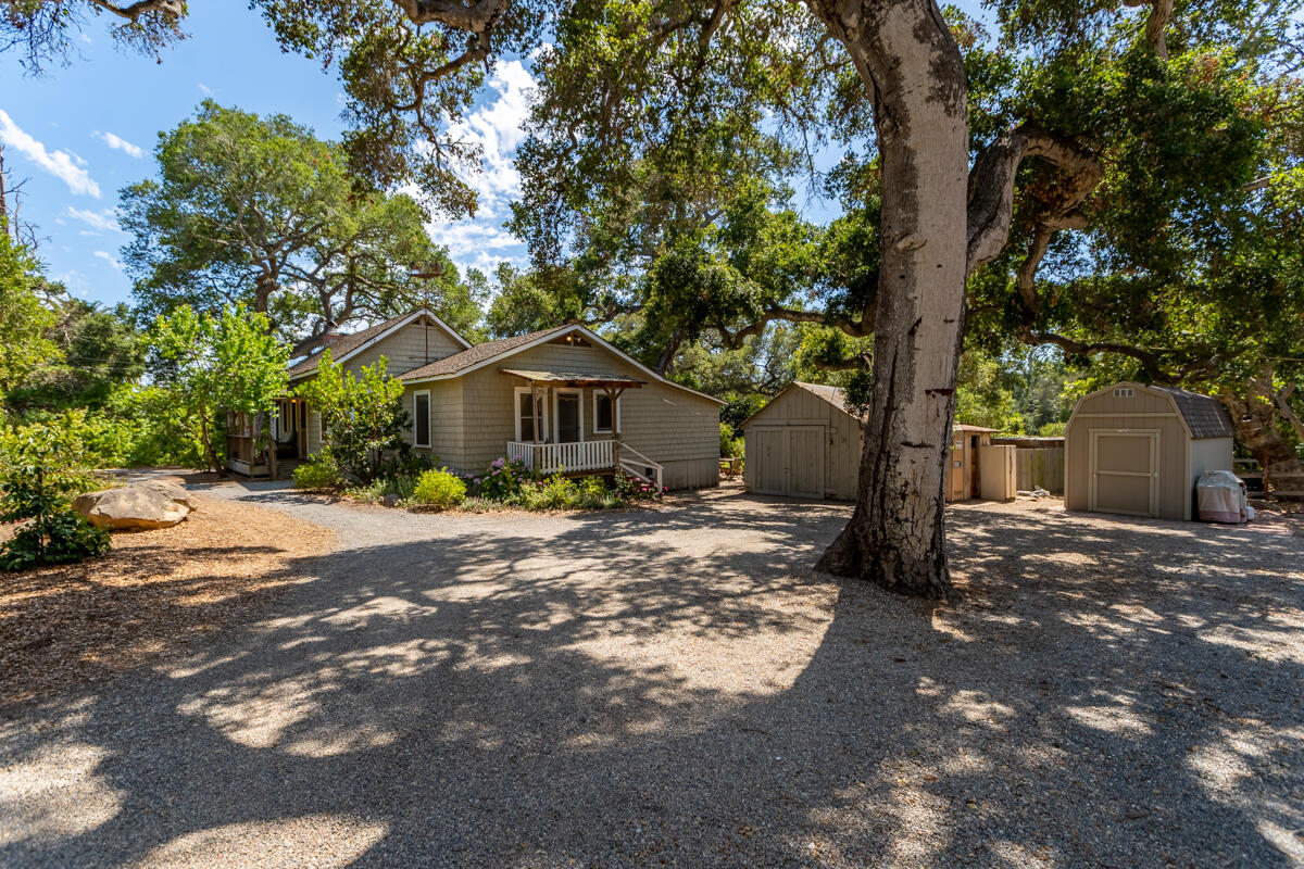 565 El Bosque Road Santa Barbara, CA 93108 - Photo 2 of 15 Side View