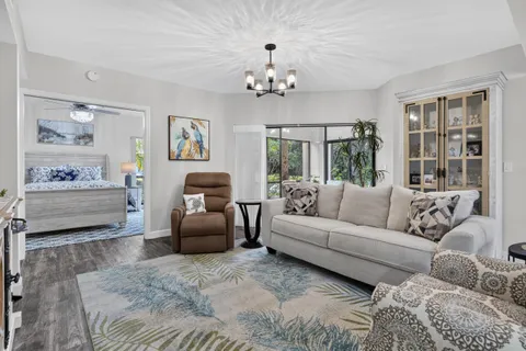 $479,000 | 111 Waterview Drive, Unit 111, Palm Beach Gardens, FL 33418