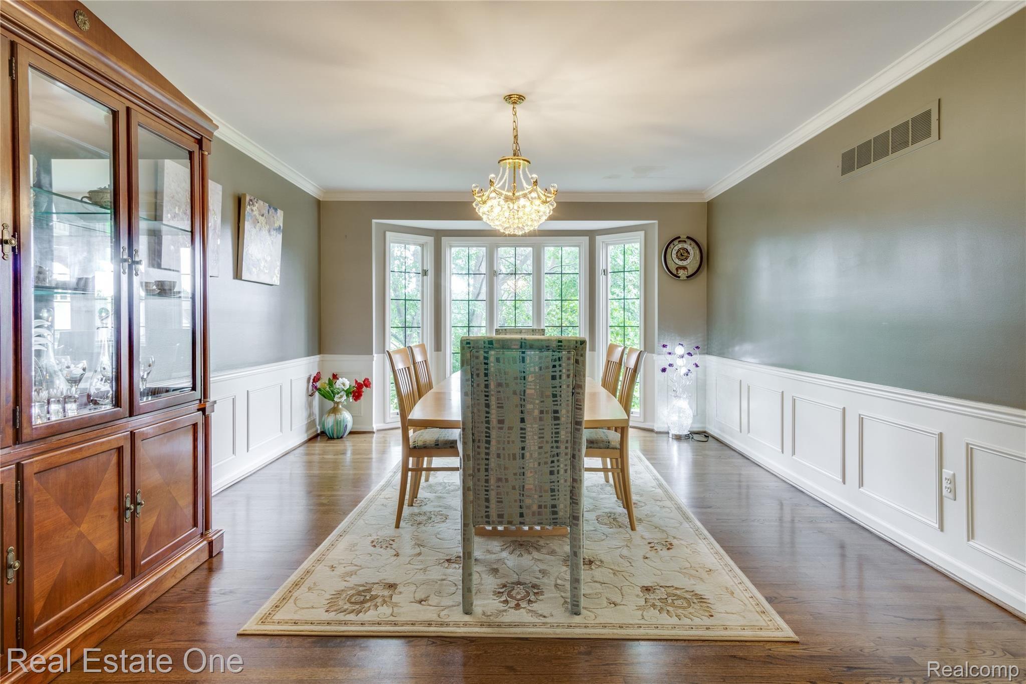 2802 Eagle Drive Rochester, MI 48309 - Photo 14 of 78 Interiors (11 of 69).jpg