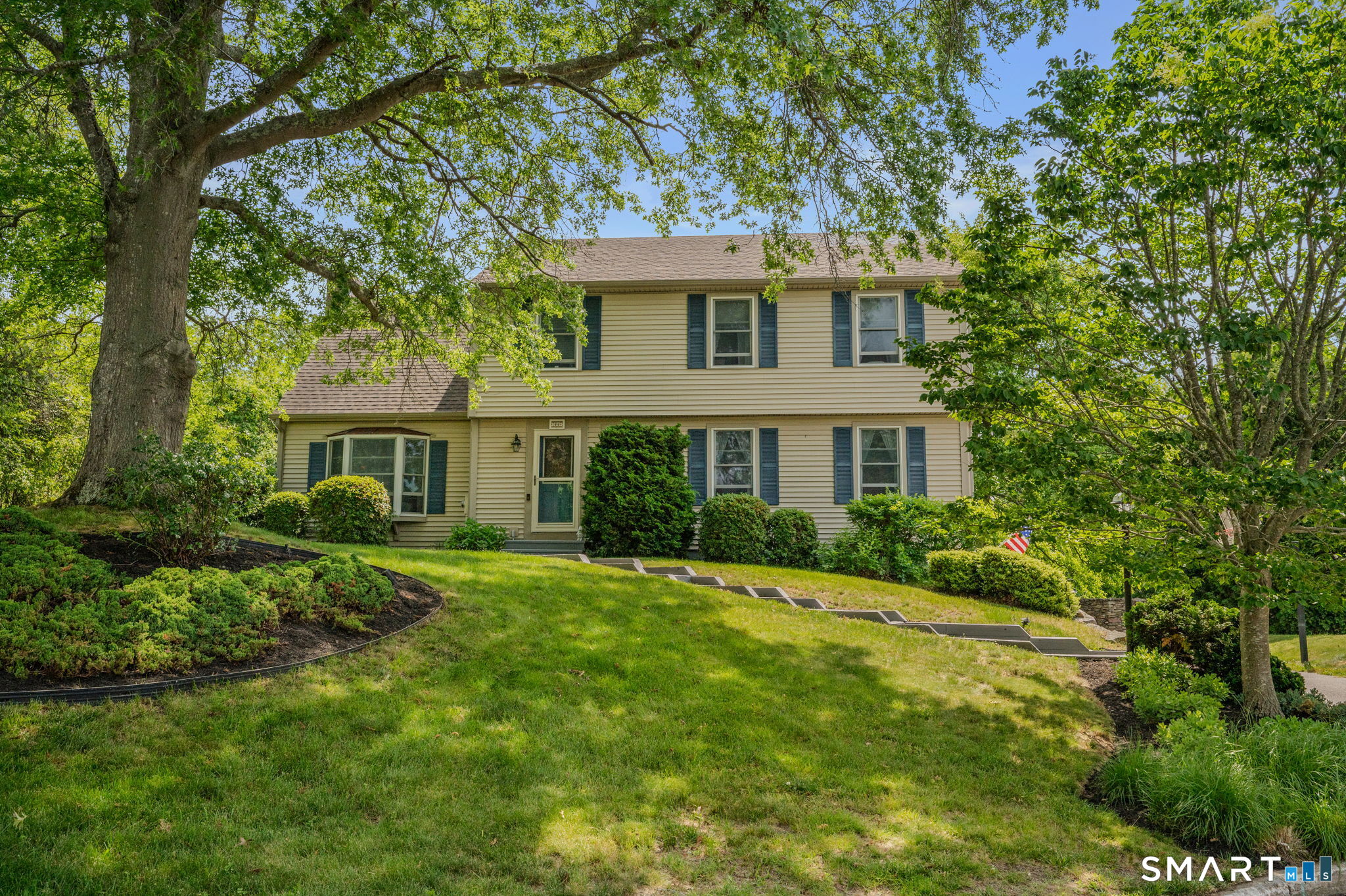 66 Clipper Court Groton, CT 06355 - Photo 3 of 40
