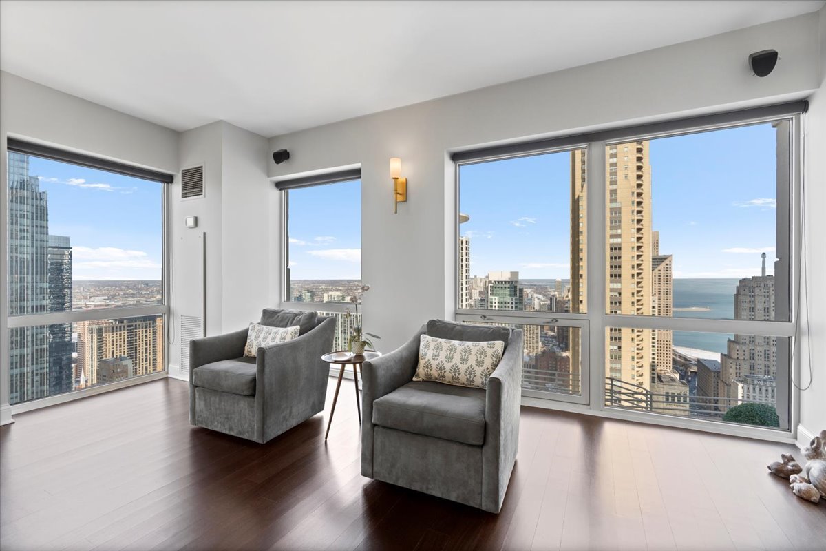 100 East Huron Street, Unit 4101 Chicago, IL 60611 - Photo 11 of 33