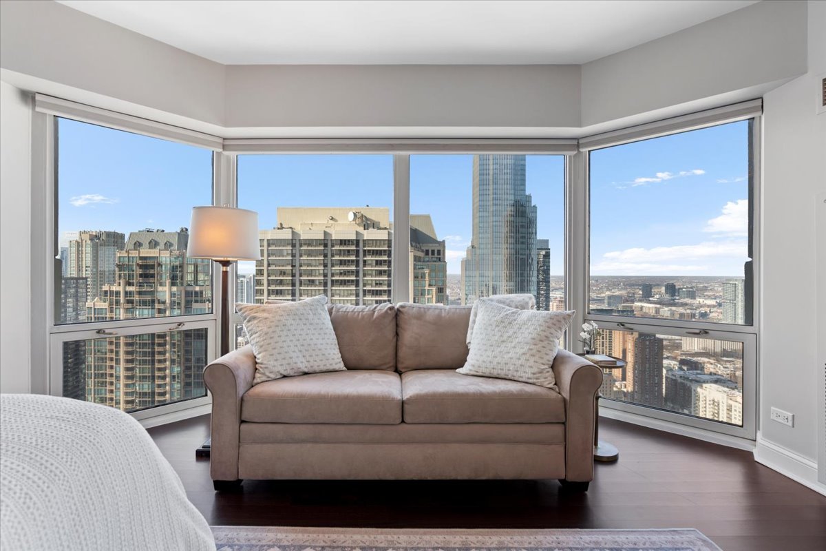 100 East Huron Street, Unit 4101 Chicago, IL 60611 - Photo 27 of 33