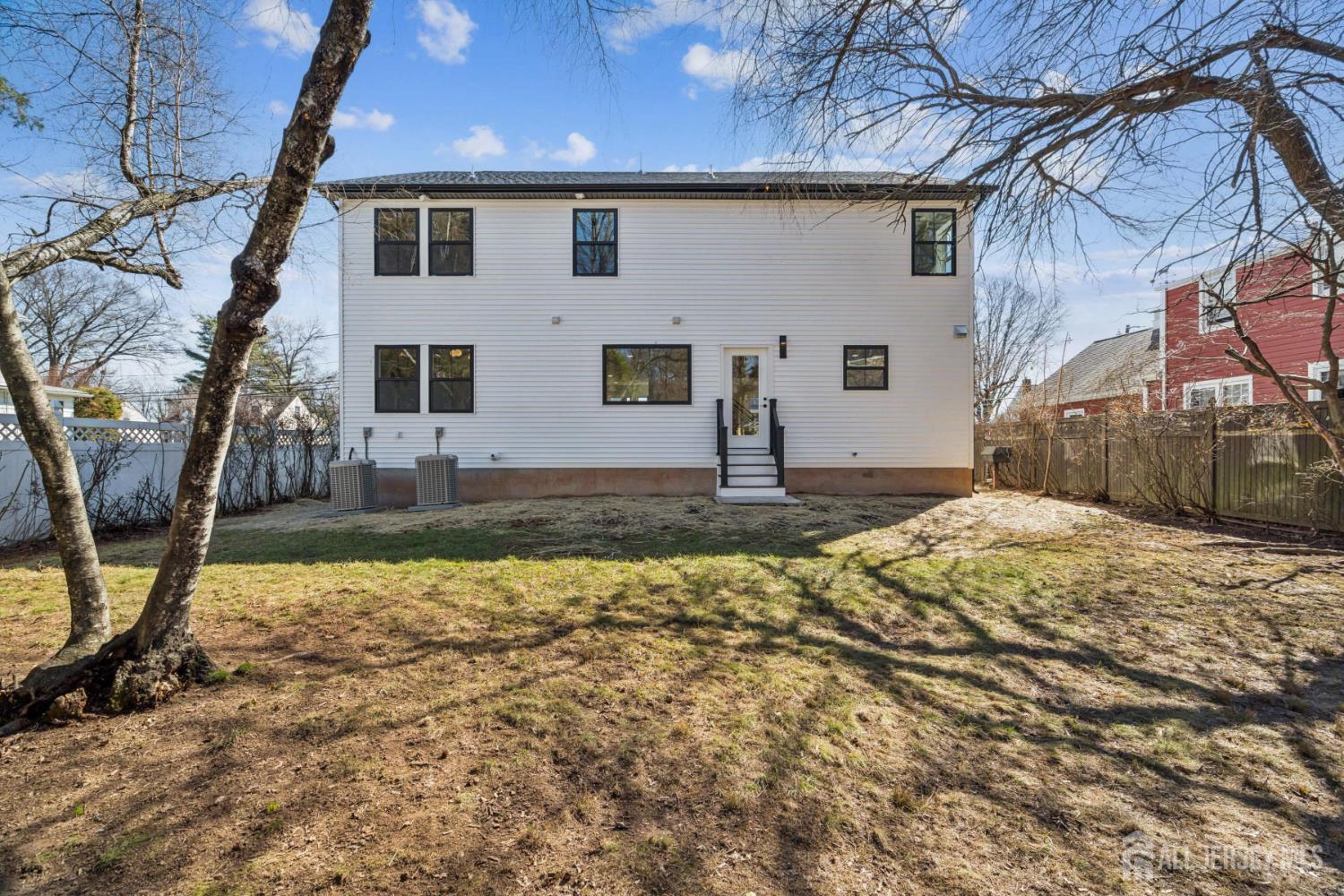 662 Summit Road Union, NJ 07083 - Photo 25 of 33