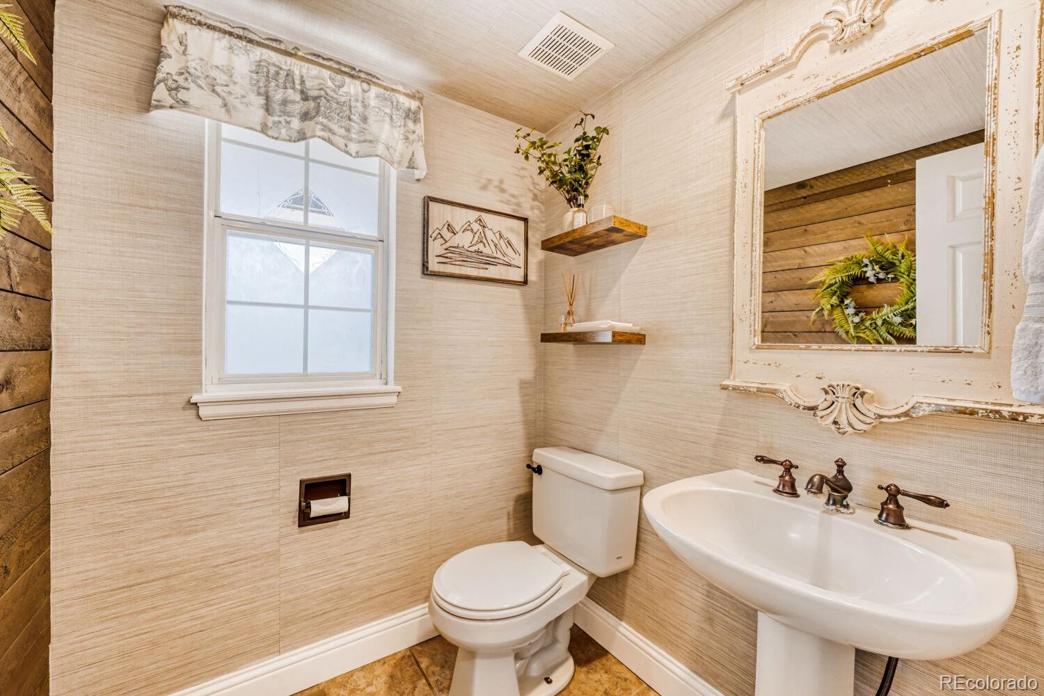 607 Huntington Place Highlands Ranch, CO 80126 - Photo 28 of 48