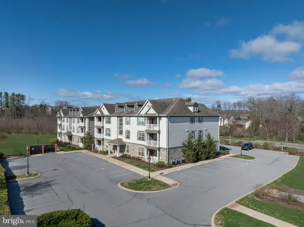 $274,900 | 113 Alma Mater Drive, Unit 304, State College, PA 16803