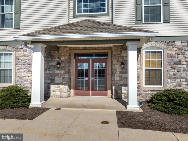 $274,900 | 113 Alma Mater Drive, Unit 304, State College, PA 16803