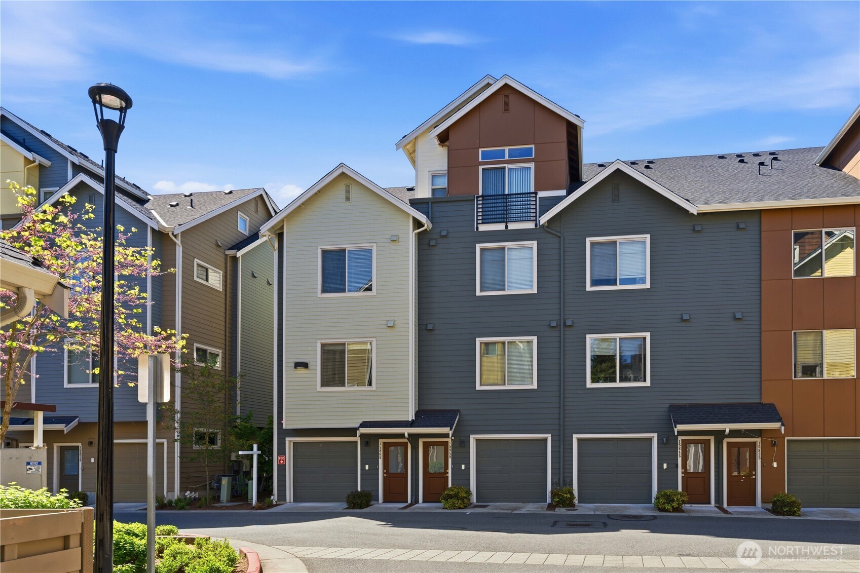 15865 Northeast 14th Road Bellevue, WA 98008 - Photo 1 of 27 Gallery Image 1