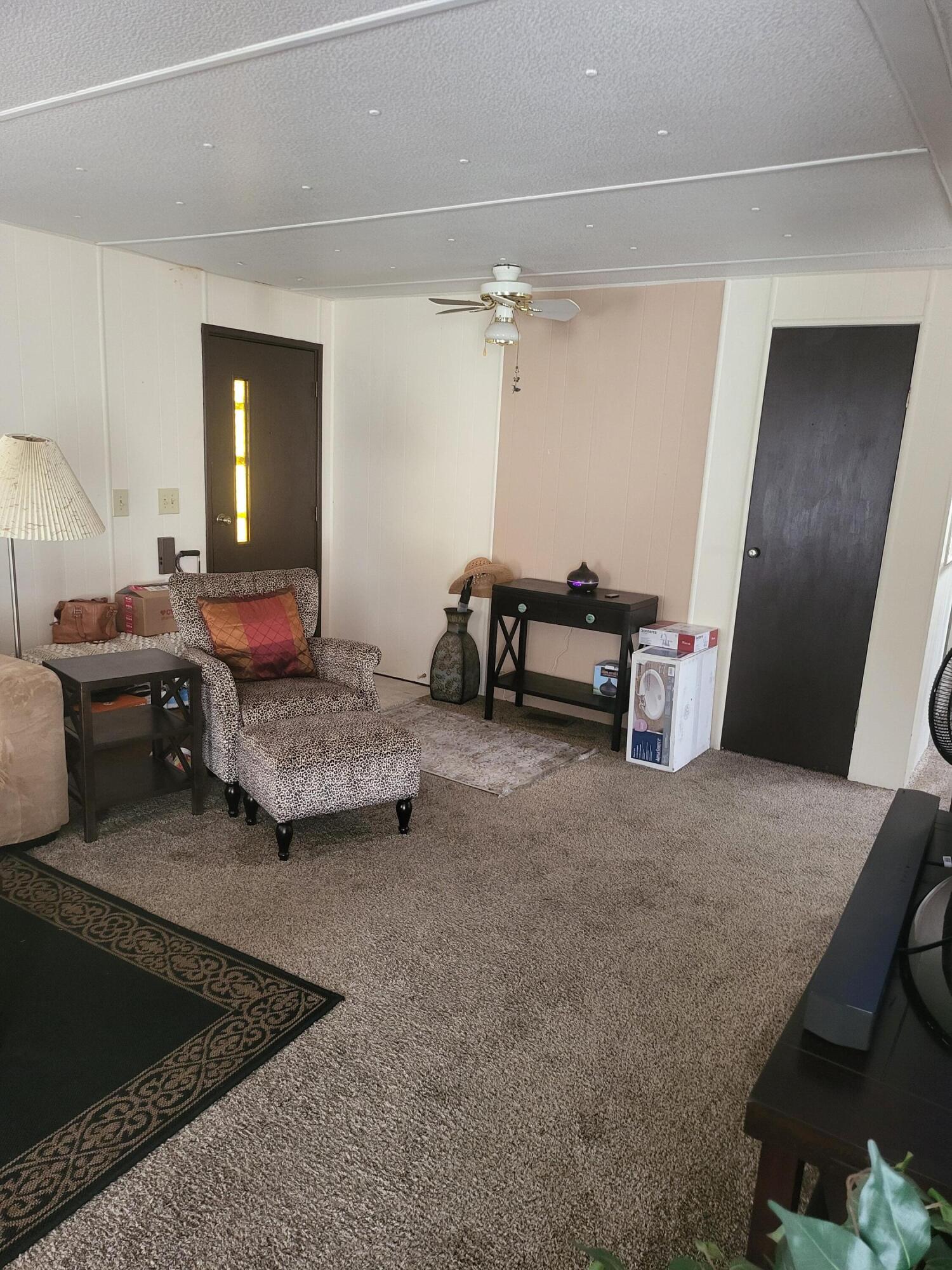 2385 Table Rock Road, Unit 46 Medford, OR 97501 - Photo 7 of 24 20250911_112803