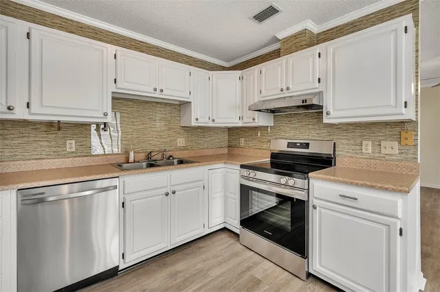 $499,000 | 239 Georgia Street, St. Simons Island, GA 31522