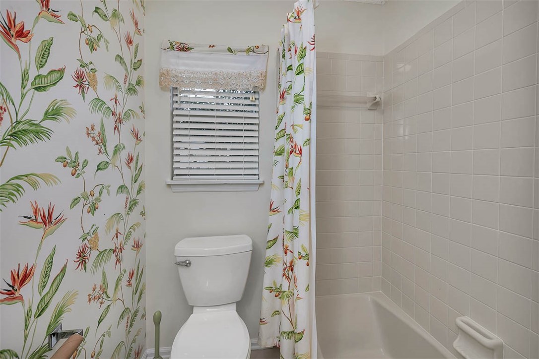 239 Georgia Street St. Simons Island, GA 31522 - Photo 8 of 21