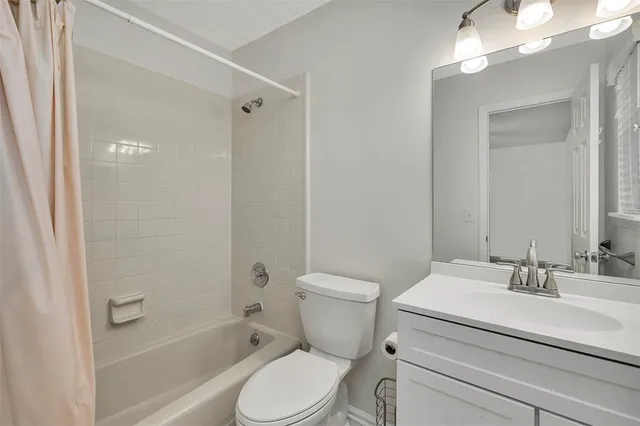 $499,000 | 239 Georgia Street, St. Simons Island, GA 31522