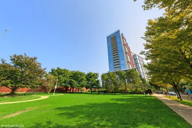 $365,000 | 1841 South Calumet Avenue, Unit 1109, Chicago, IL 60616