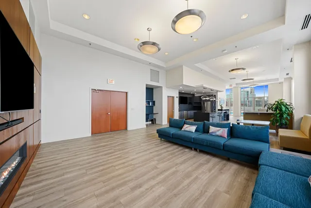 $365,000 | 1841 South Calumet Avenue, Unit 1109, Chicago, IL 60616