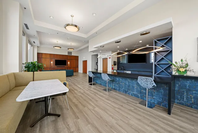 $365,000 | 1841 South Calumet Avenue, Unit 1109, Chicago, IL 60616