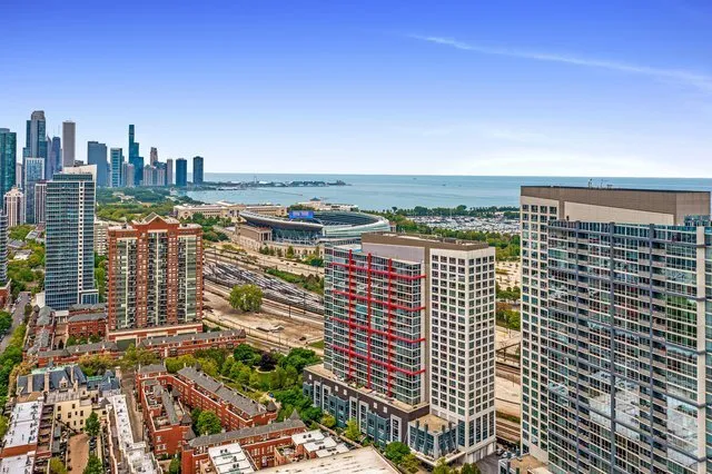 $365,000 | 1841 South Calumet Avenue, Unit 1109, Chicago, IL 60616
