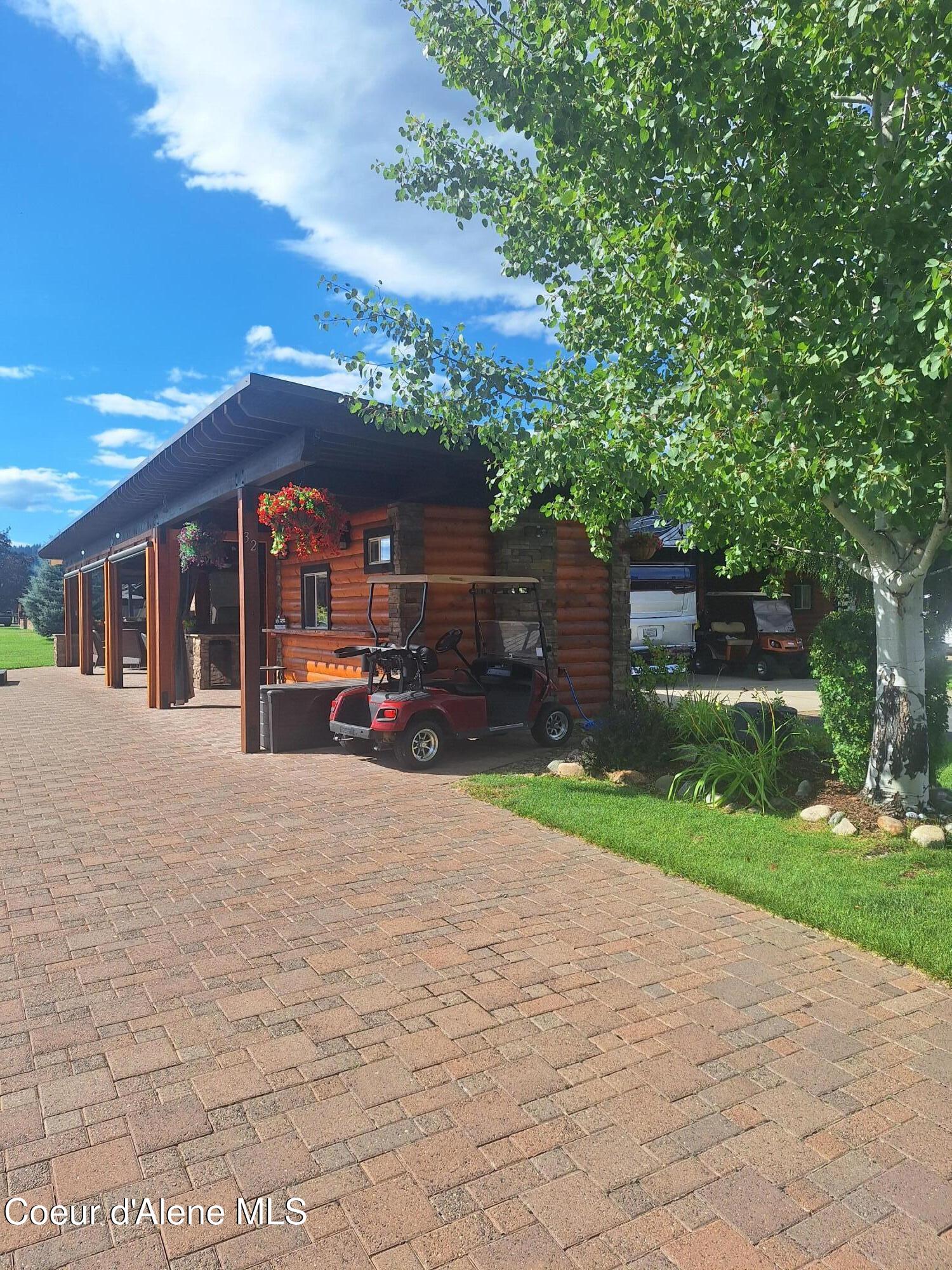 32 Eagle Way Blanchard, ID 83804 - Photo 2 of 18 20250817_154800