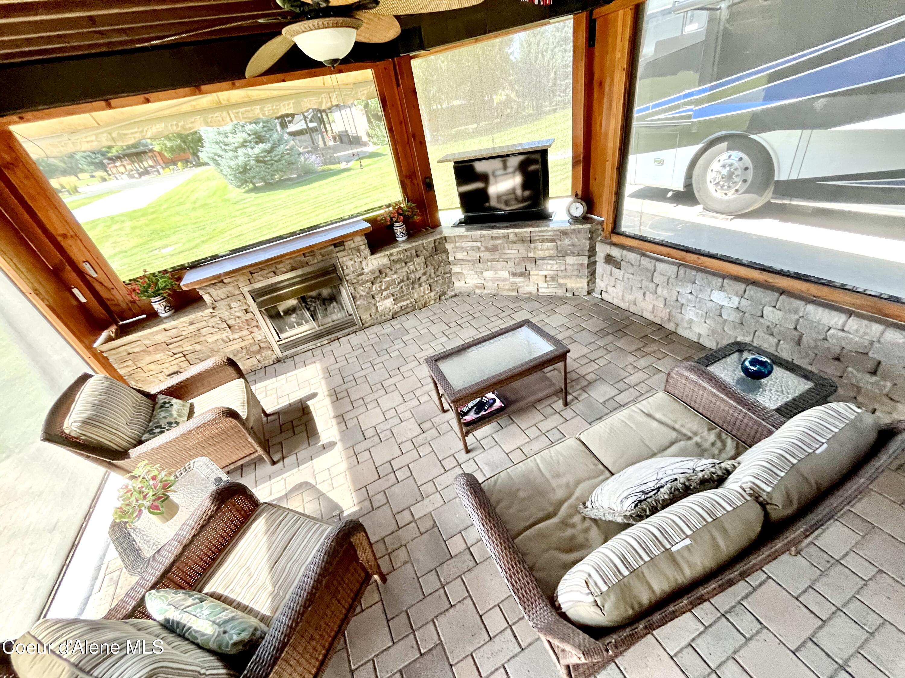 32 Eagle Way Blanchard, ID 83804 - Photo 9 of 18 IMG_4927