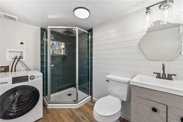 $325,000 | 10923 Myrtle Avenue, Kansas City, MO 64137