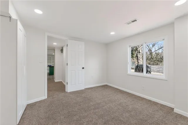 $325,000 | 10923 Myrtle Avenue, Kansas City, MO 64137