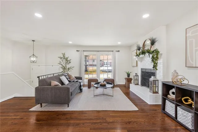 $325,000 | 10923 Myrtle Avenue, Kansas City, MO 64137