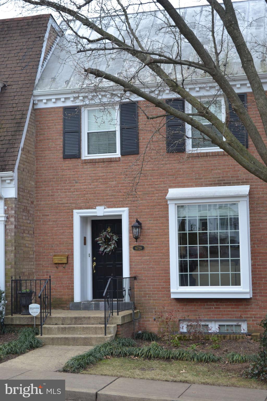 6729 Towne Lane Road McLean, VA 22101 - Photo 1 of 25 Exterior (Front)
