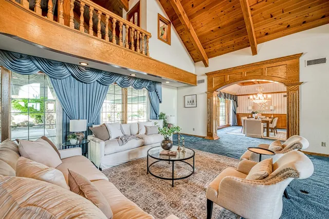 $1,550,000 | 424 North De Wolf Avenue, Sanger, CA 93657