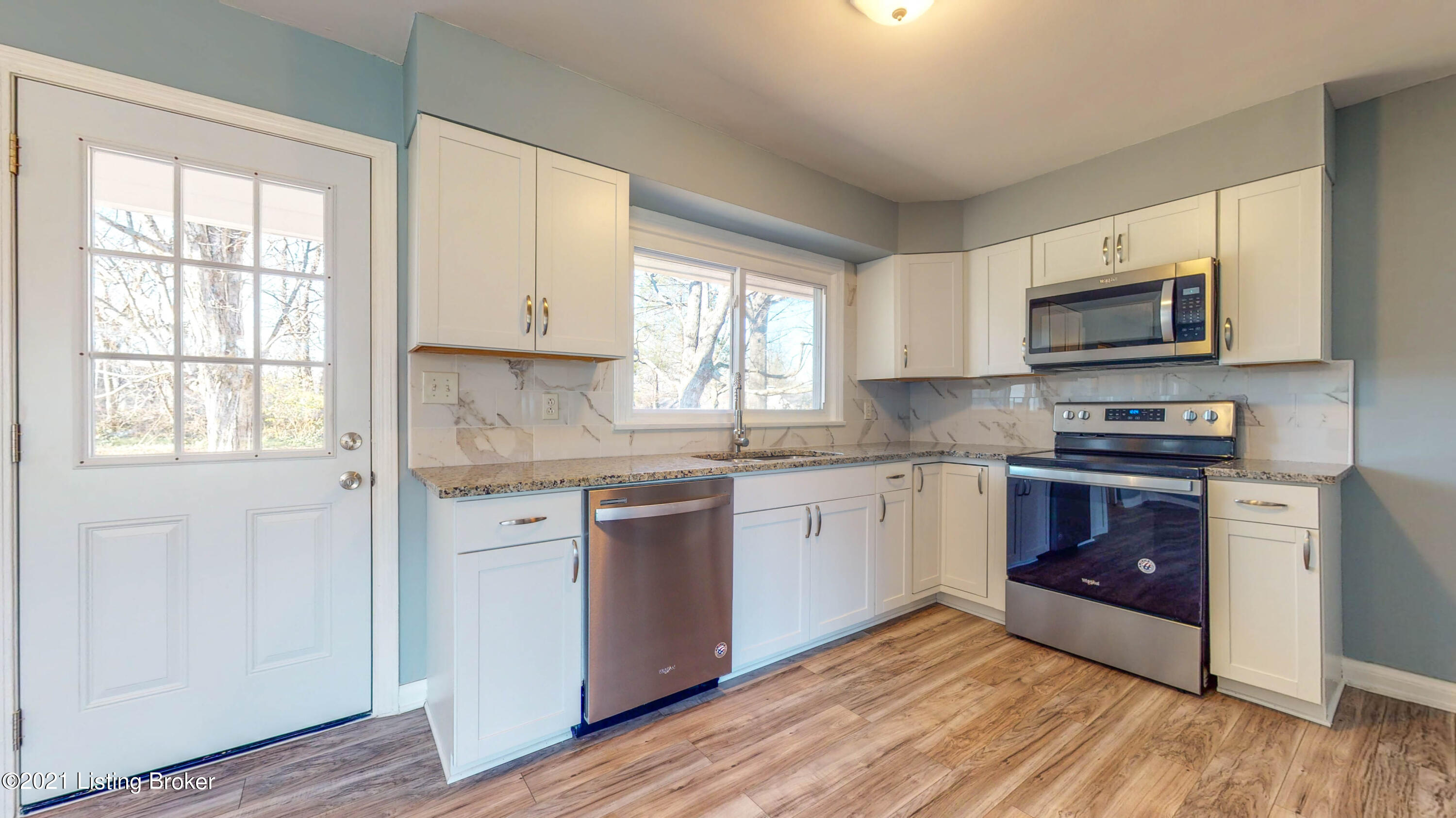 3406 Dell Road Louisville, KY 40299 - Photo 9 of 42 3406-Dell-Rd-9