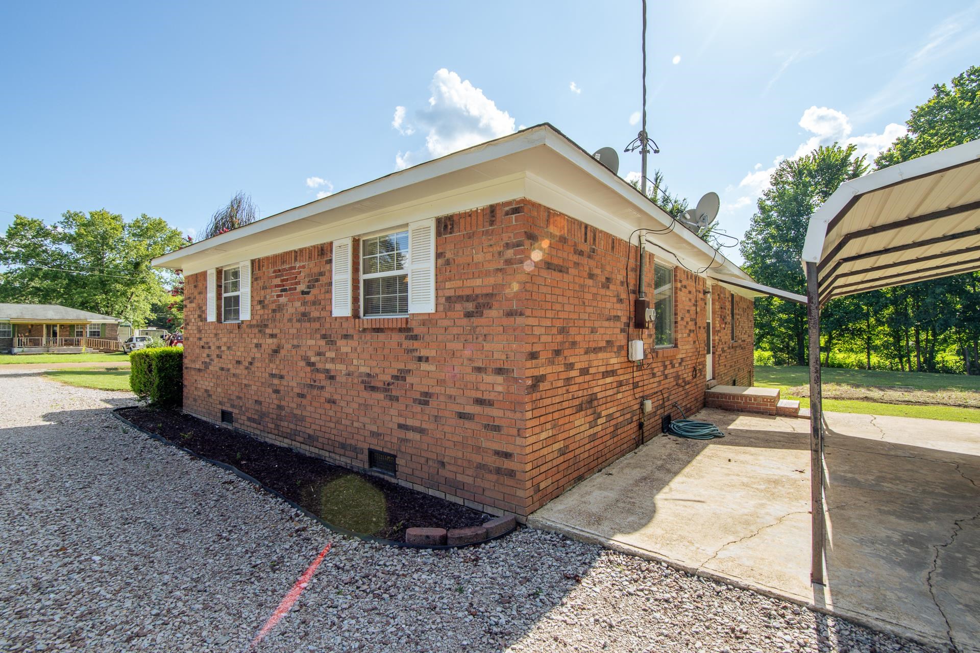 85 Janey Loop Savannah, TN 38372 - Photo 5 of 39