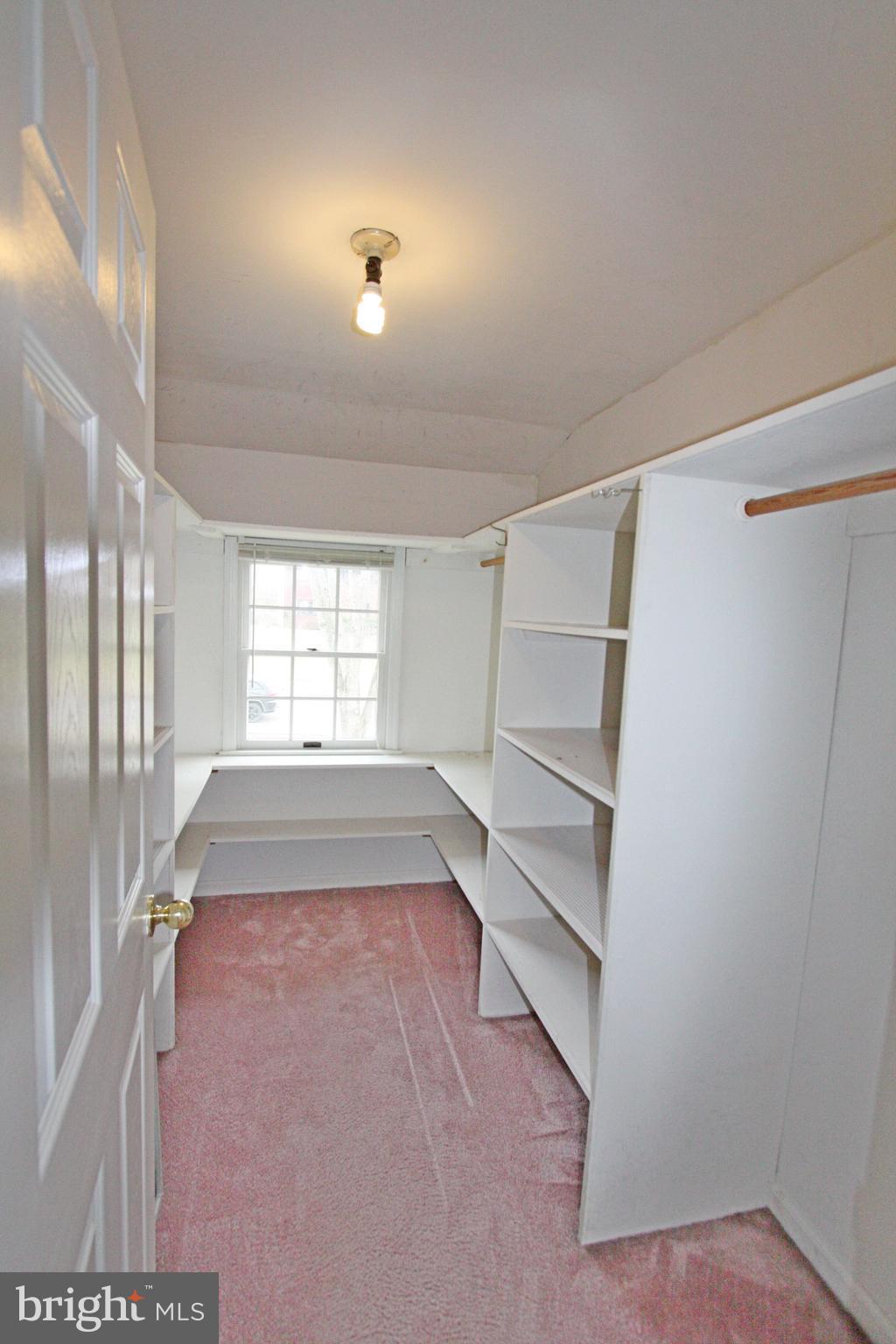 126 Mountainview Road Titusville, NJ 08560 - Photo 17 of 19 Walk in Closet Master