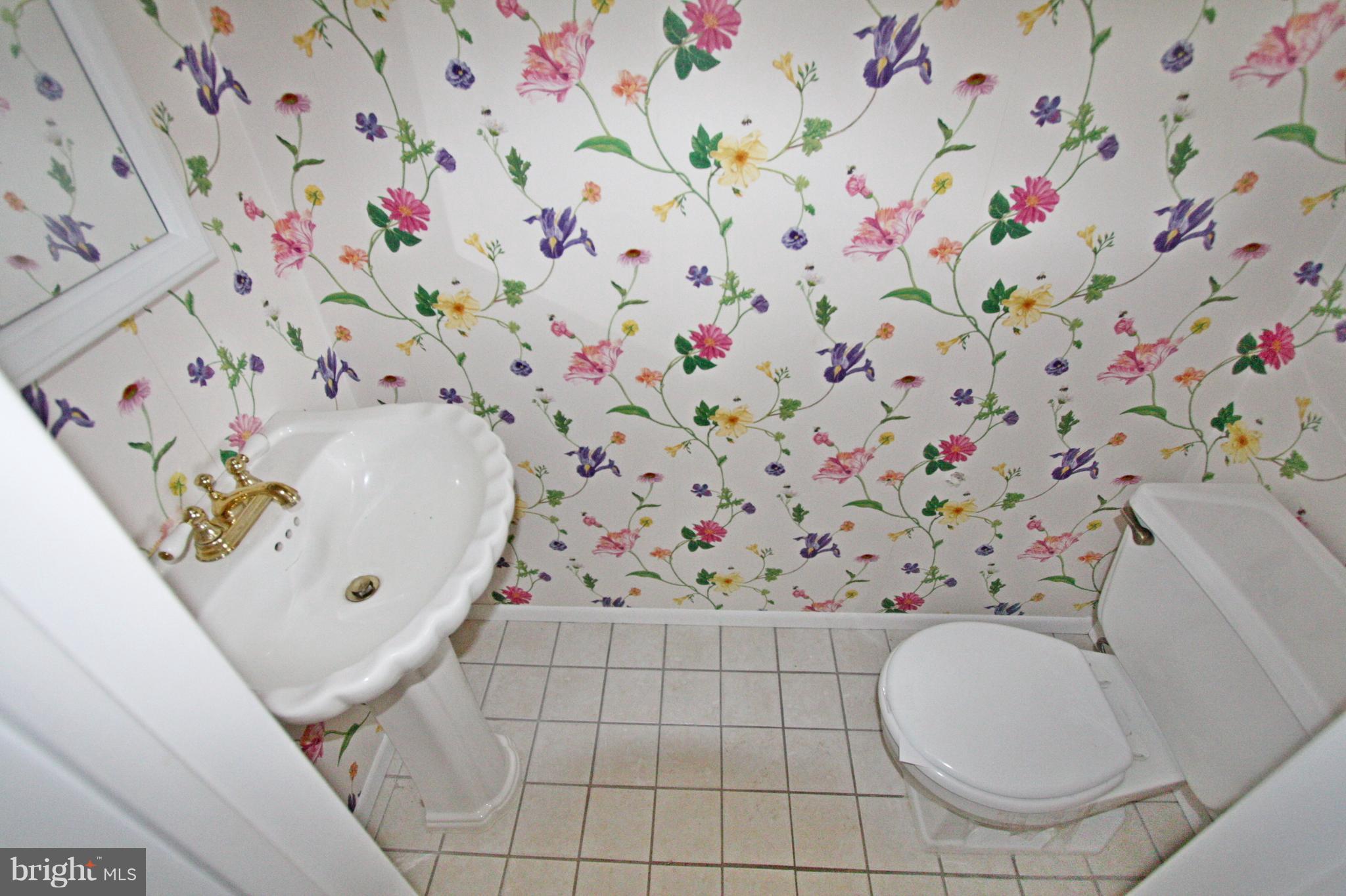 126 Mountainview Road Titusville, NJ 08560 - Photo 10 of 19 1/2 bath 1st floor