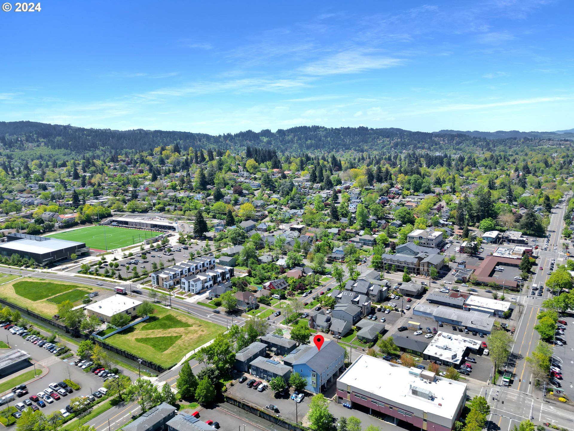 1857 Pearl Street Eugene, OR 97401 - Photo 41 of 45 an aerial view of residential houses with outdoor space