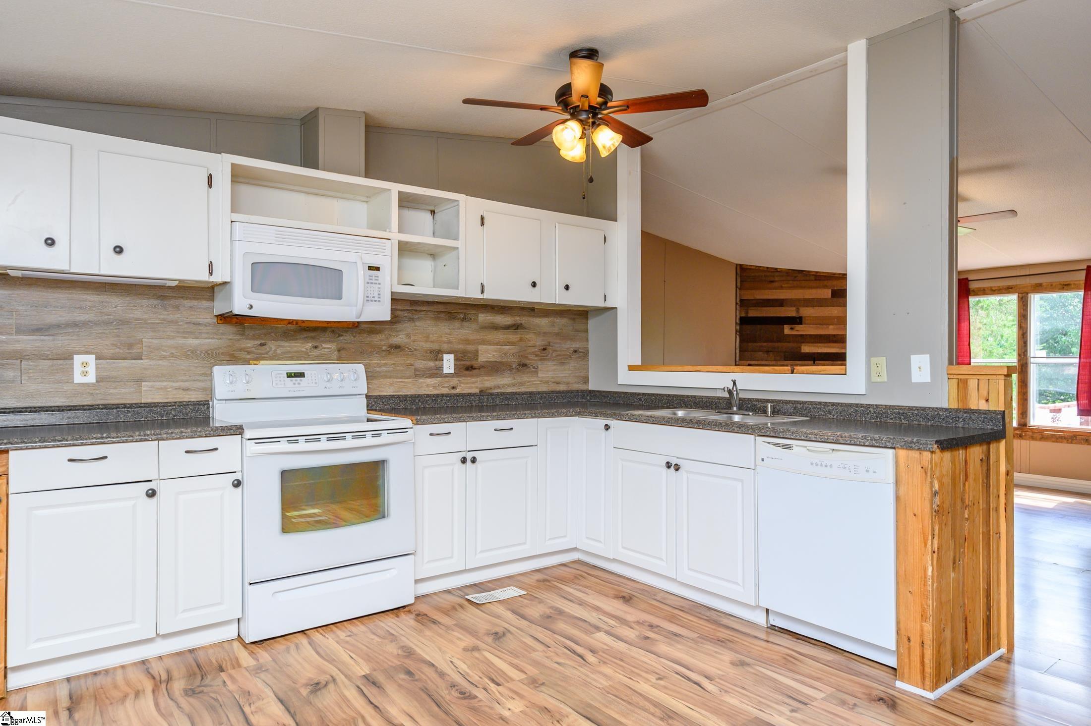 517 Meece Bridge Road Taylors, SC 29687 - Photo 10 of 36